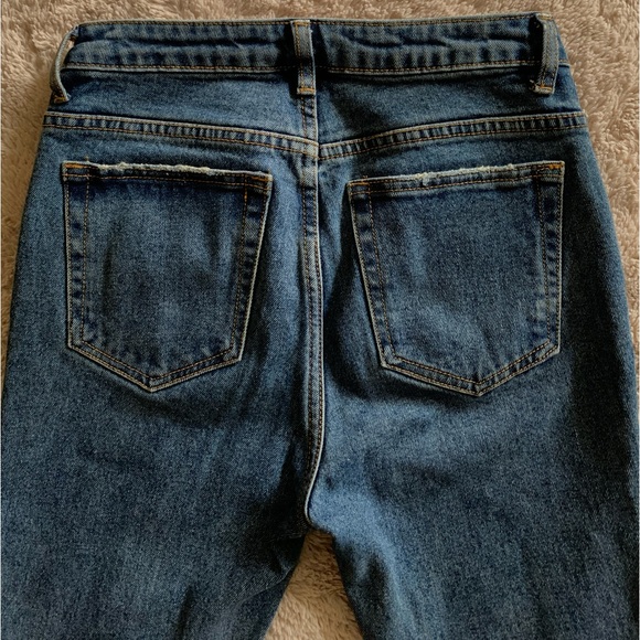 Ripped jeans from Windsor, size small (2), thick and lightly worn. - Picture 5 of 5